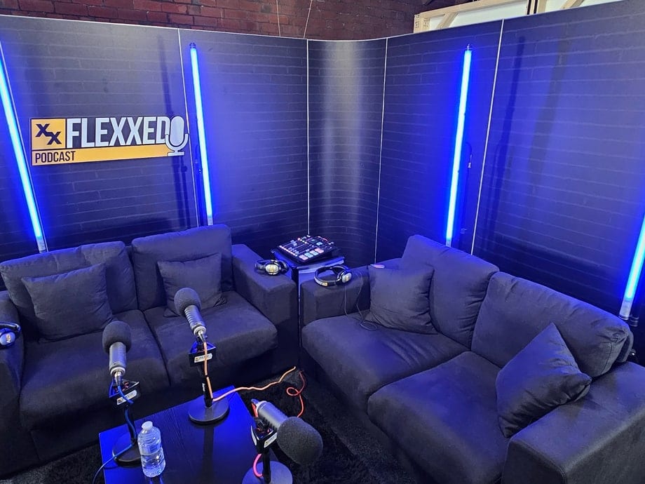 Sofa interview set with LED tubes in the Flexxed studio